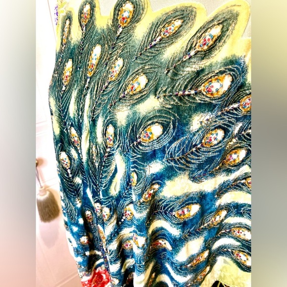 🦚 Vintage Lace couture poncho,velvet,sequins,hand stitched peacock & beading ✨ - Picture 6 of 12